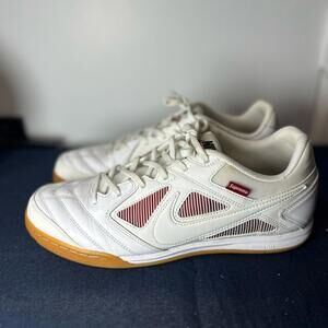 Nike SB Gato x Supreme | White Red Gum Sole | Men’s Size Size 10.5